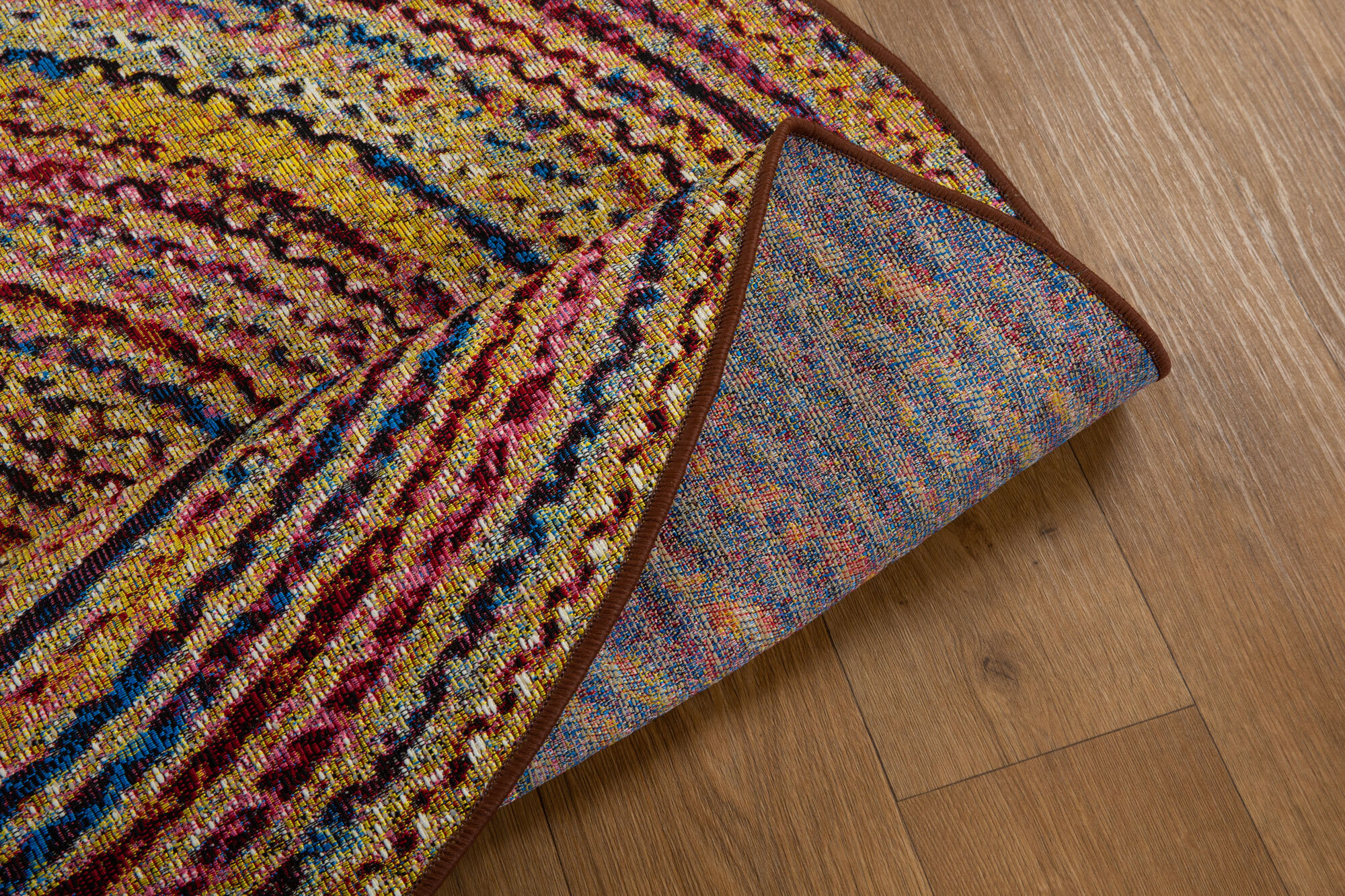 Large View Mystique Round Outdoor Rug