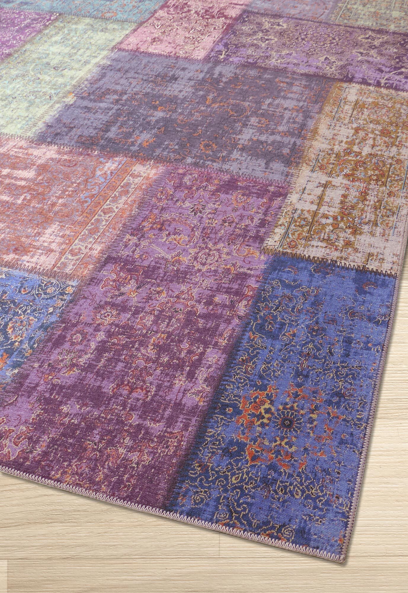 Large View Noble Traditional Patchwork Rug