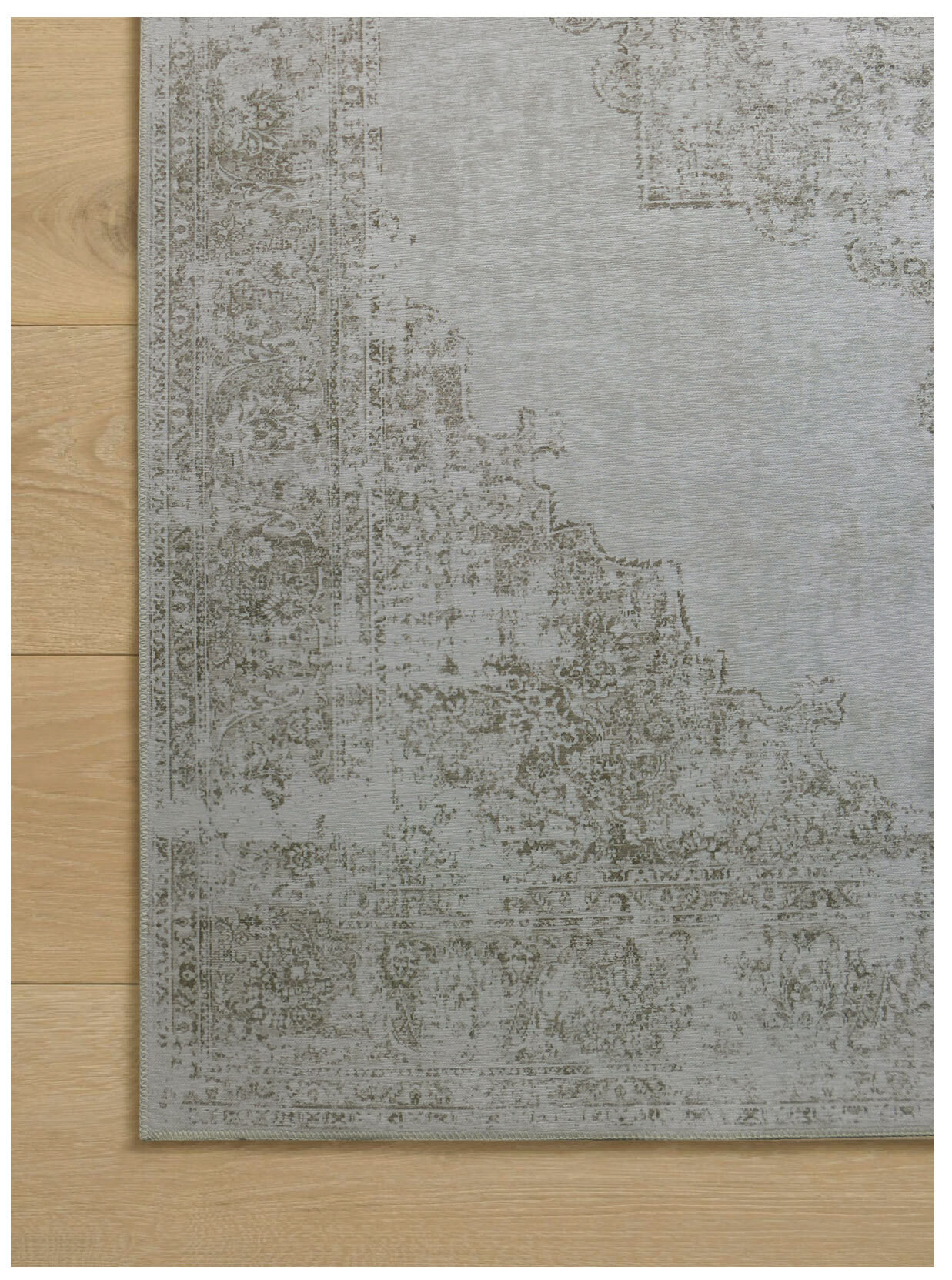 Large View Noble Traditional Medallion Rug