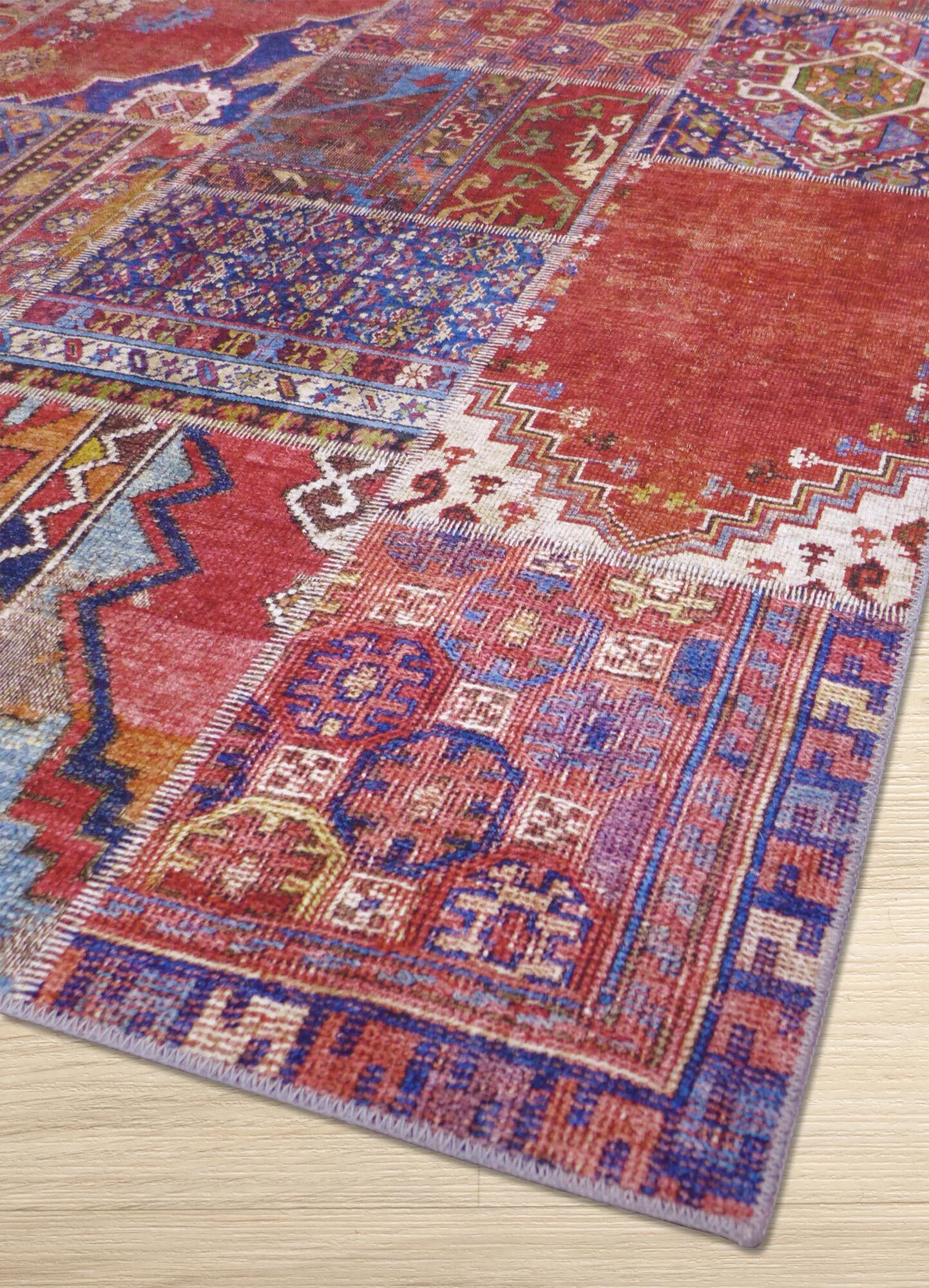 Large View Noble Traditional Patchwork Rug
