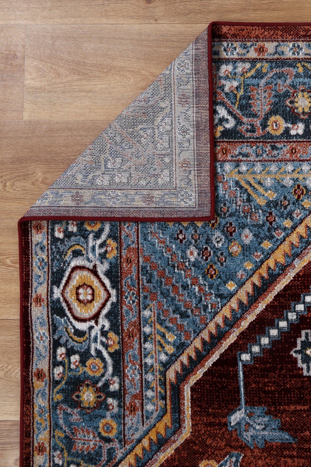 Large View Oasis Traditional Medallion Rug