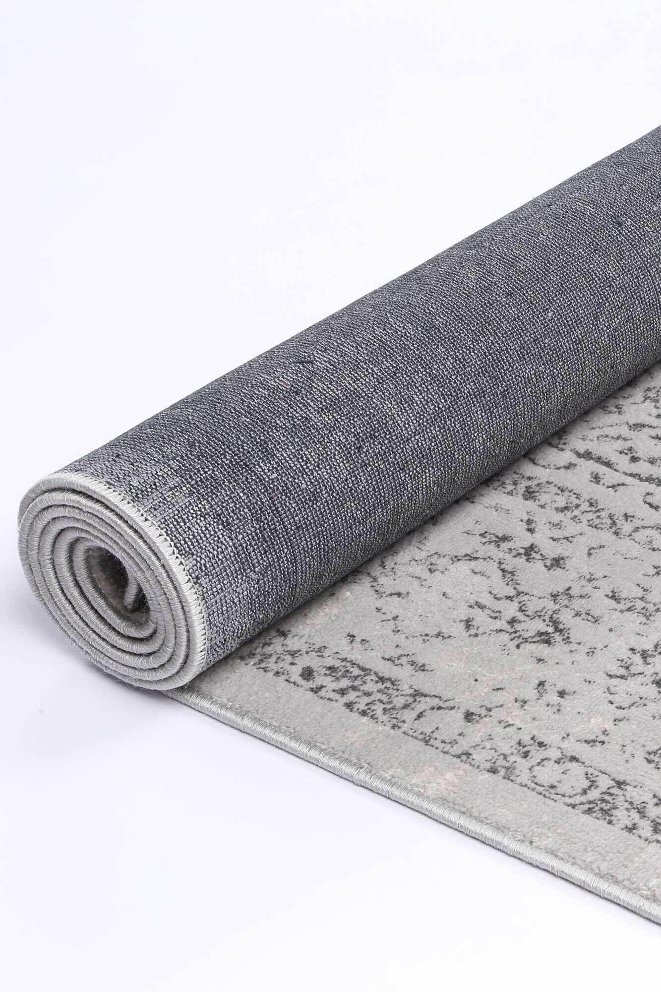 Poe Traditional Medallion Rug