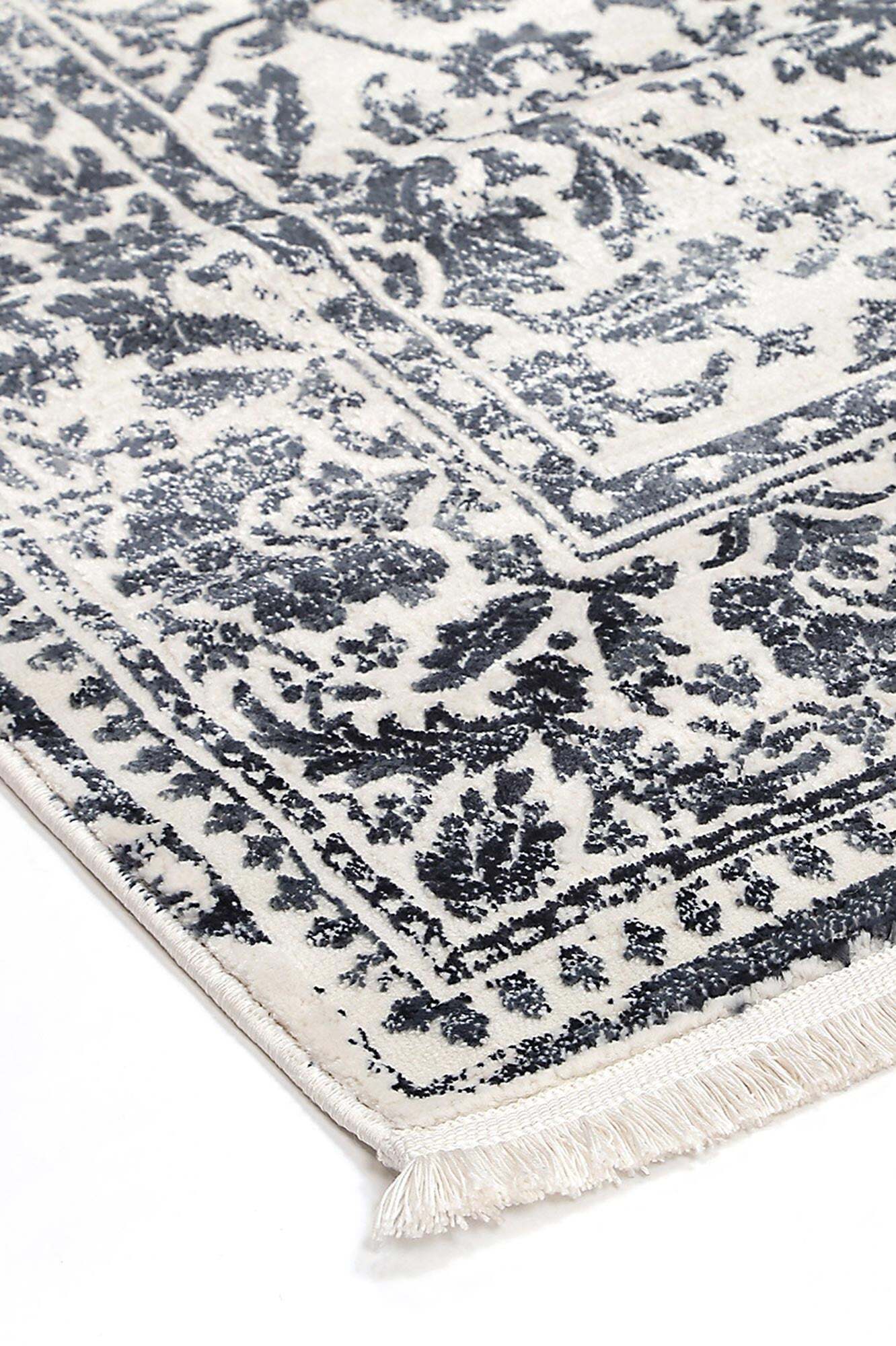 Large View Rina Traditional Floral Rug