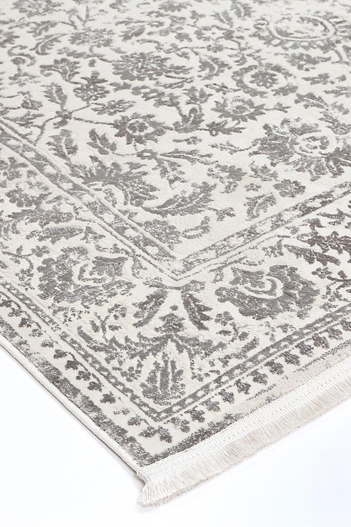Rina Traditional Floral Rug