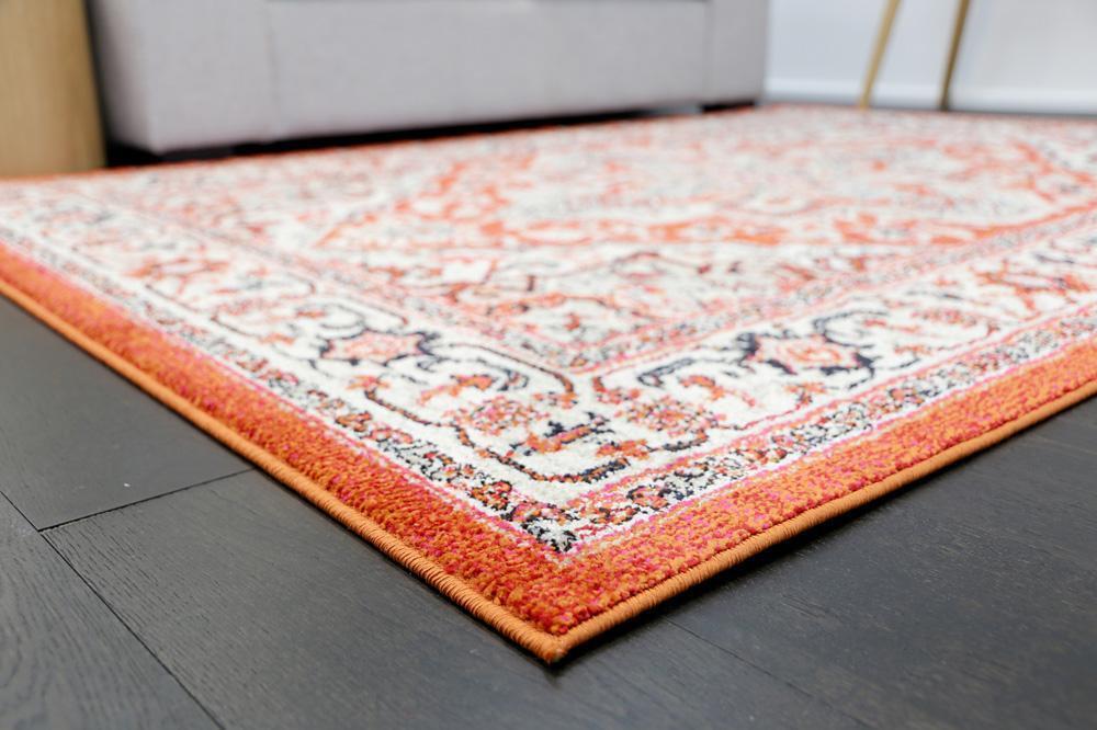 Sophia Classic Geometric Rug