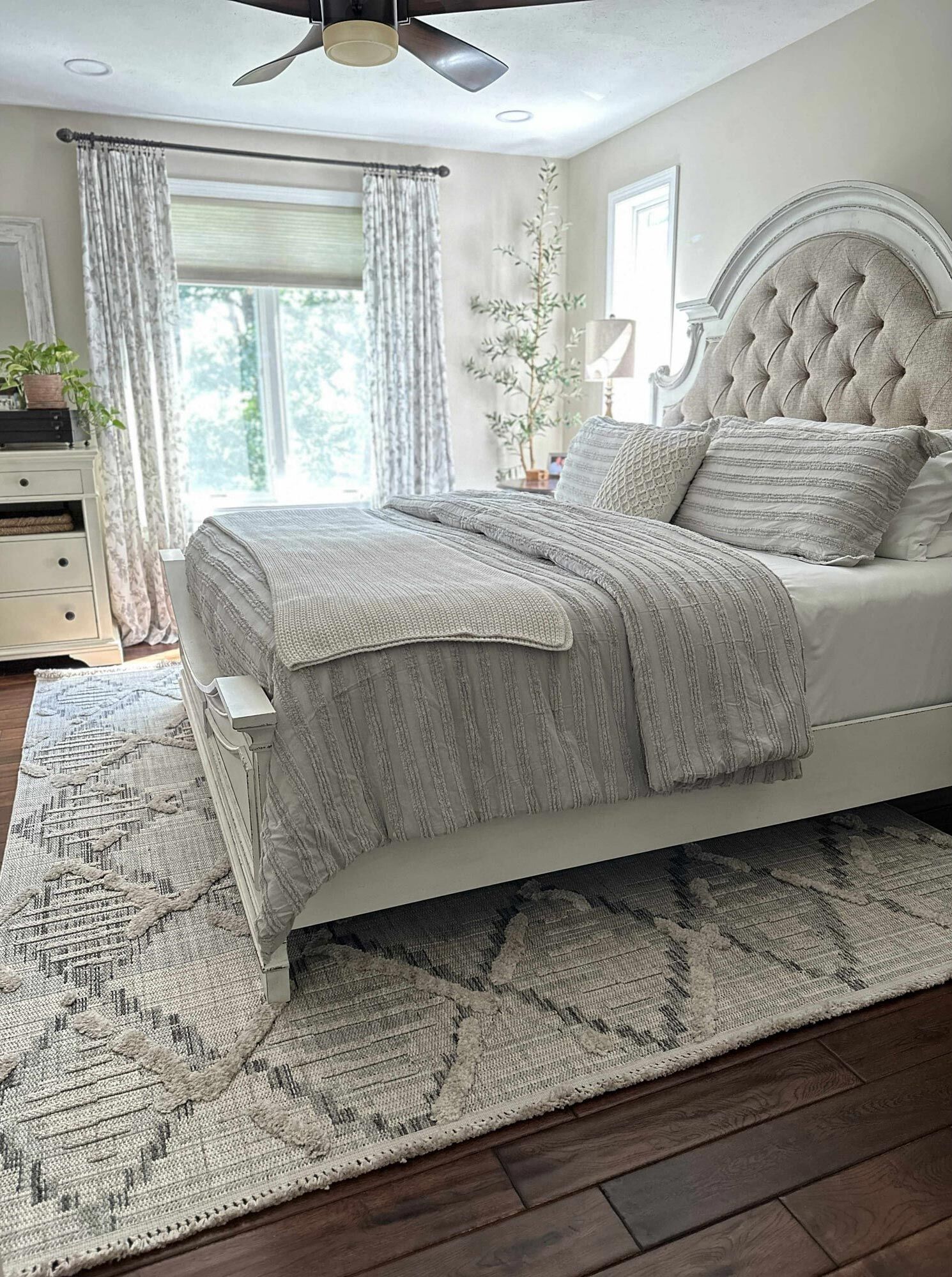 Large View Spain Moroccan Trellis Rug