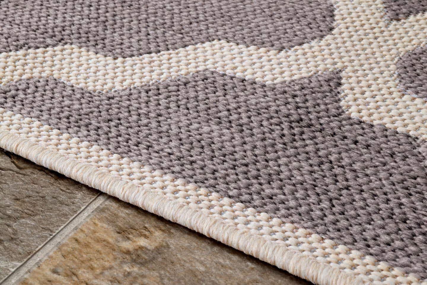 Subi Brown Trellis Flatweave Rug