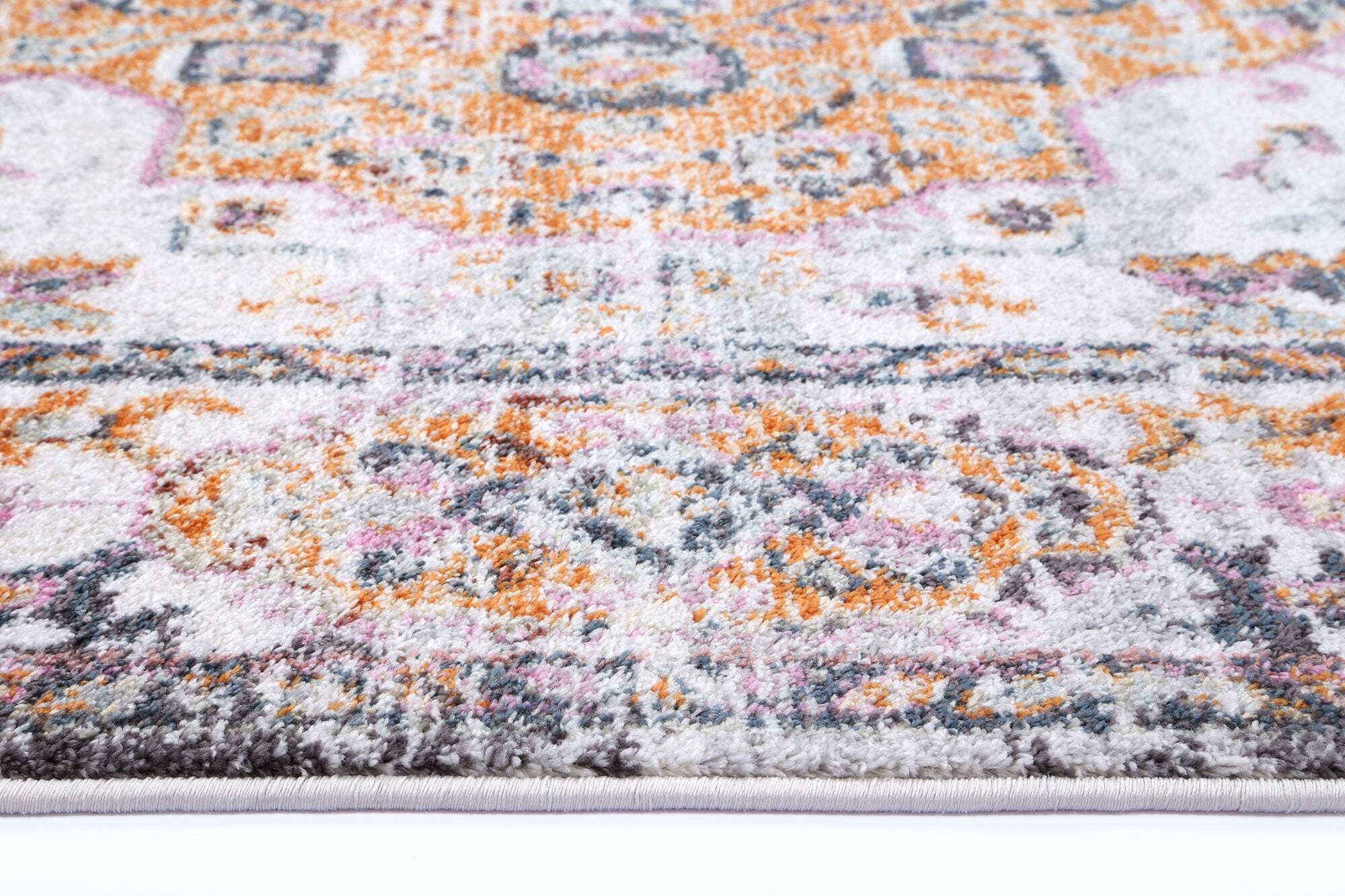 Suvi Transitional Medallion Rug