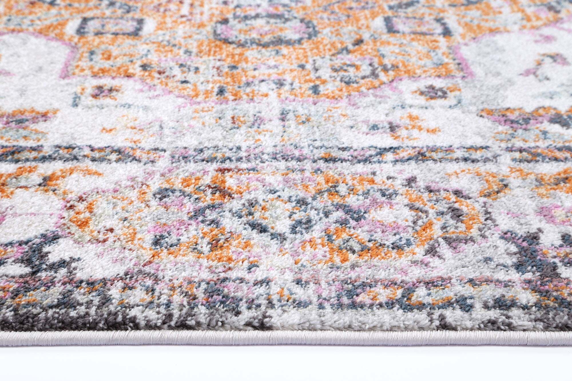 Suvi Transitional Medallion Rug