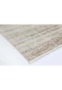 Bari Traditional Fringed Rug