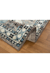 Bliss Traditional Geometric Rug
