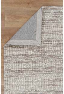 Chea Geometric Wool Rug