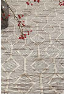 Chea Geometric Wool Rug