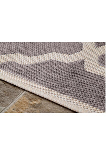 Subi Brown Trellis Flatweave Rug