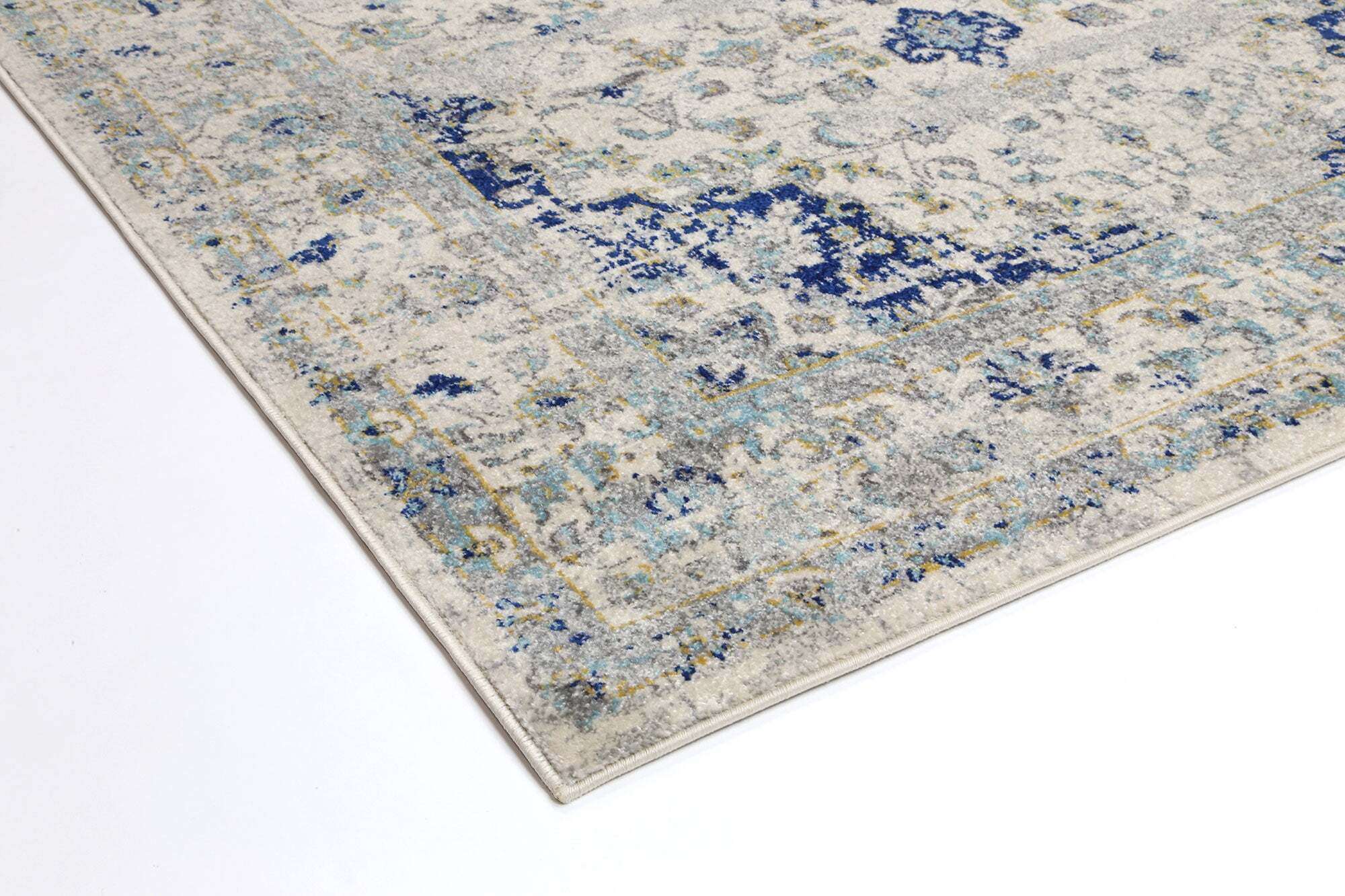 Large View Donna Traditional Rug