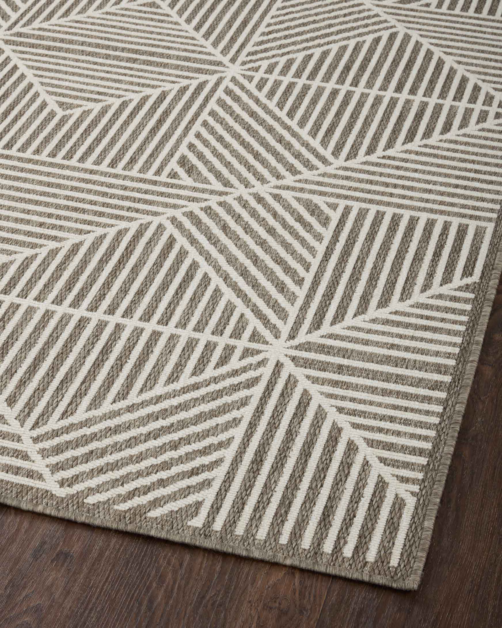Large View Alfresco Geometric Patio Rug