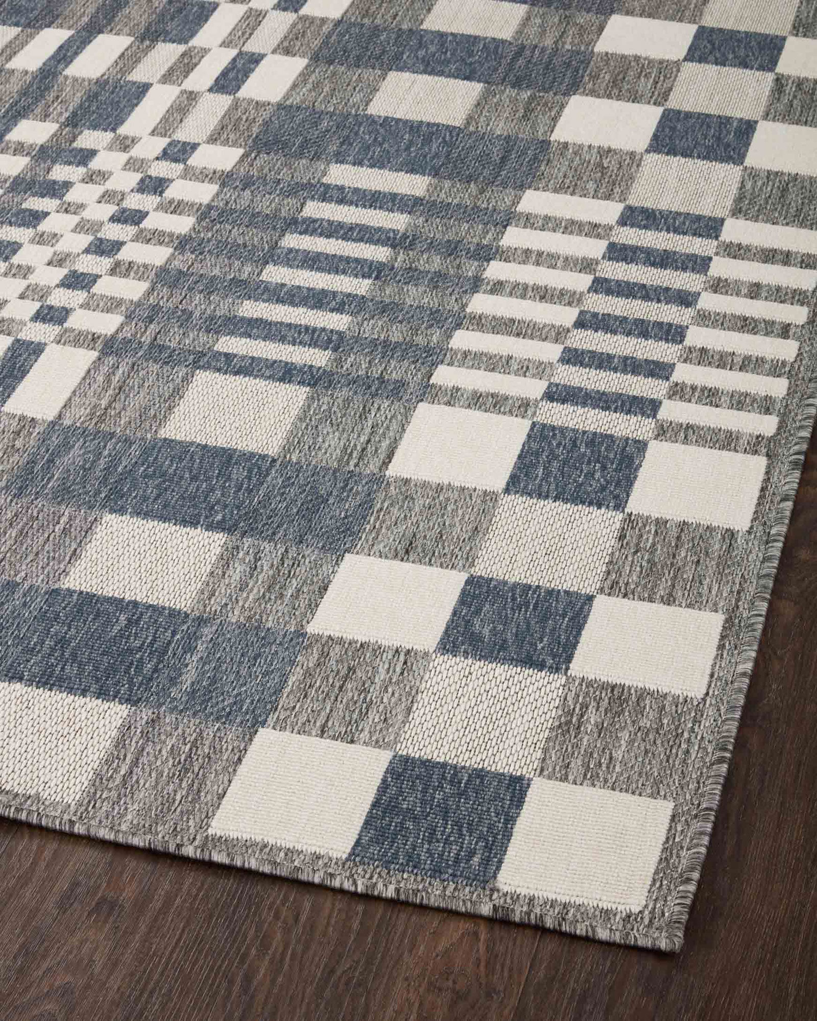 Large View Alfresco Geometric Patio Rug