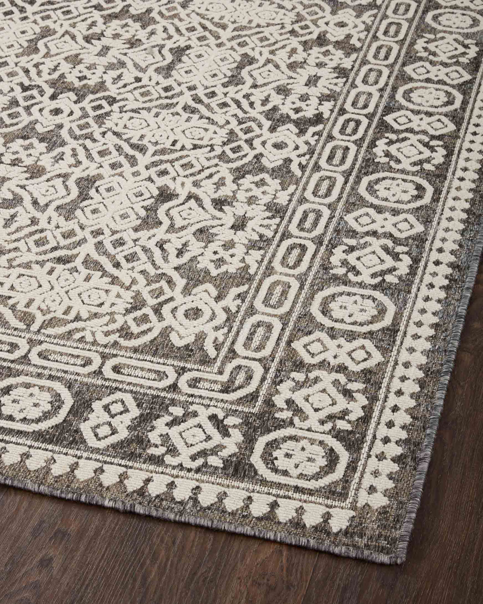 Large View Alfresco Medallion Patio Rug
