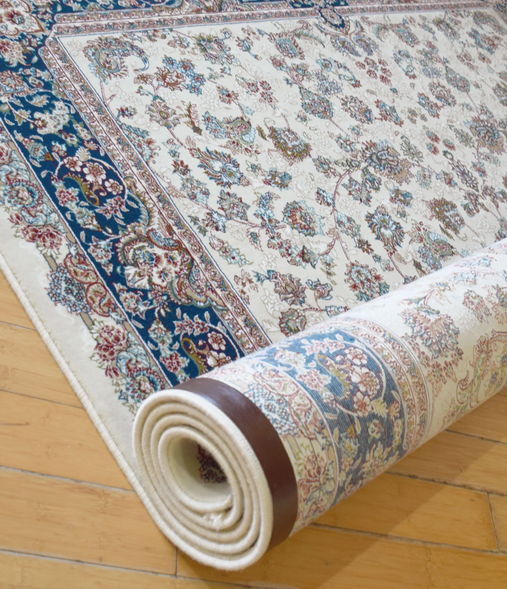 Aurora Traditional Rug