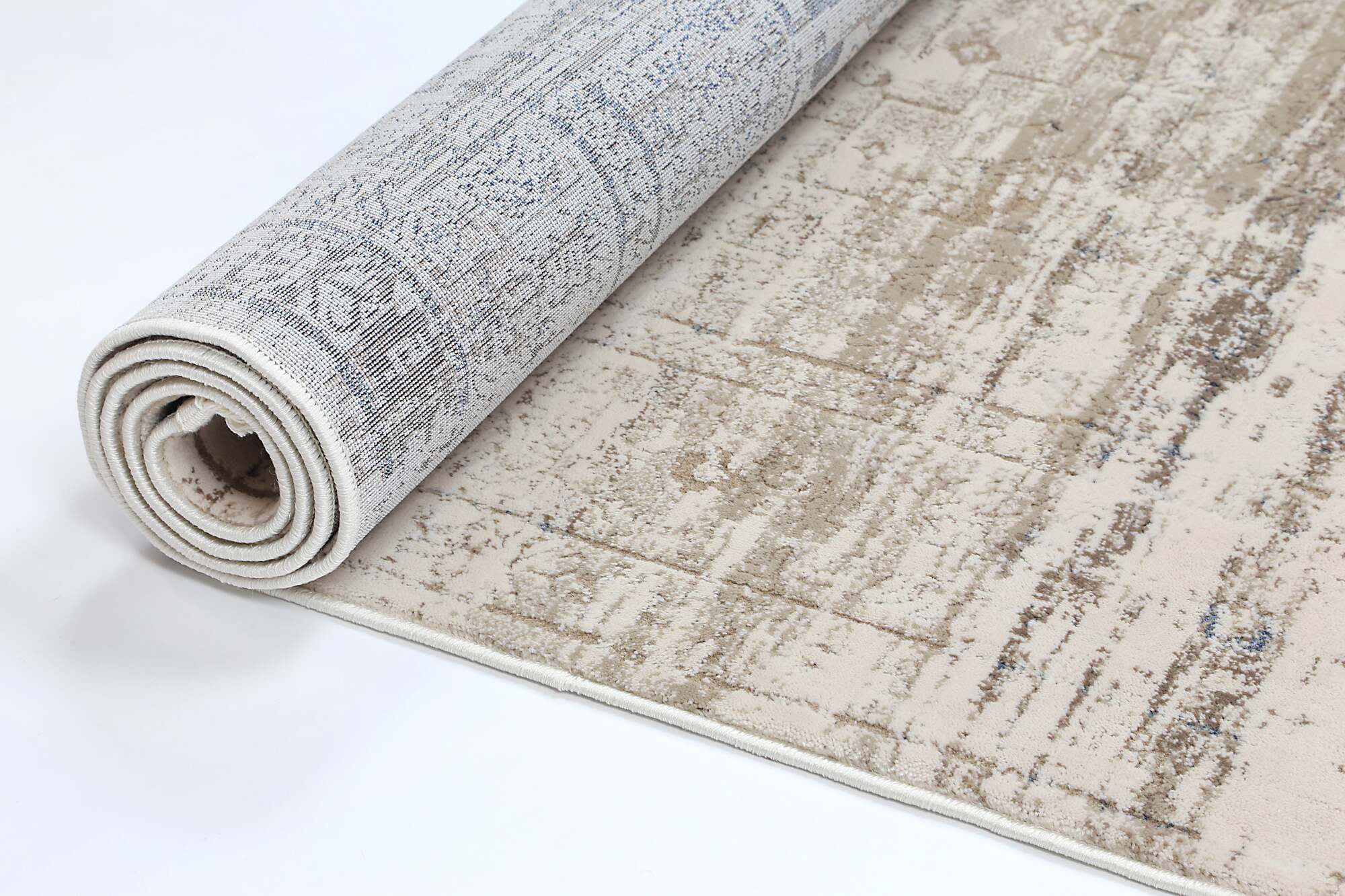 Large View Bari Traditional Fringed Rug