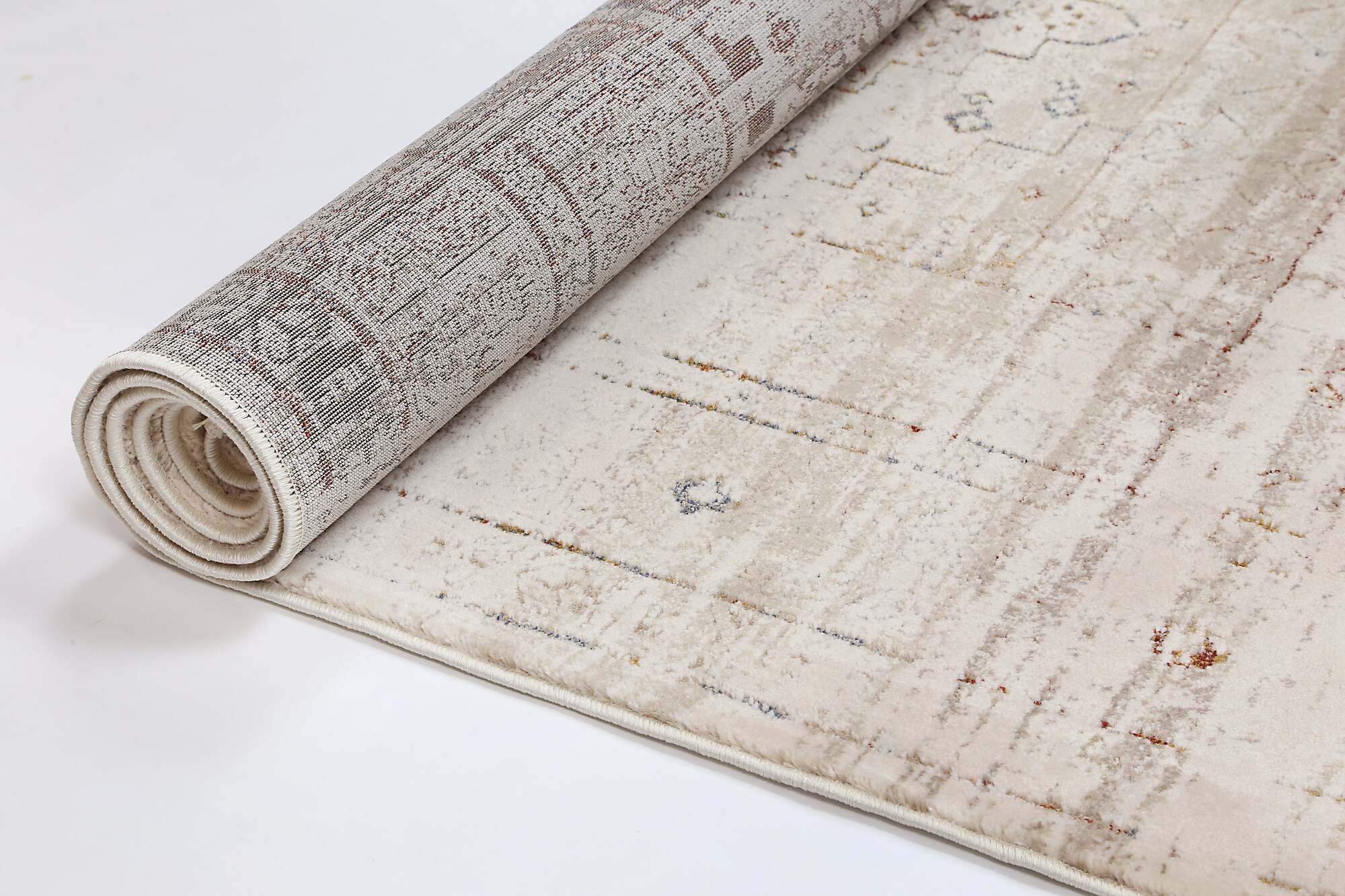 Large View Bari Traditional Fringed Rug