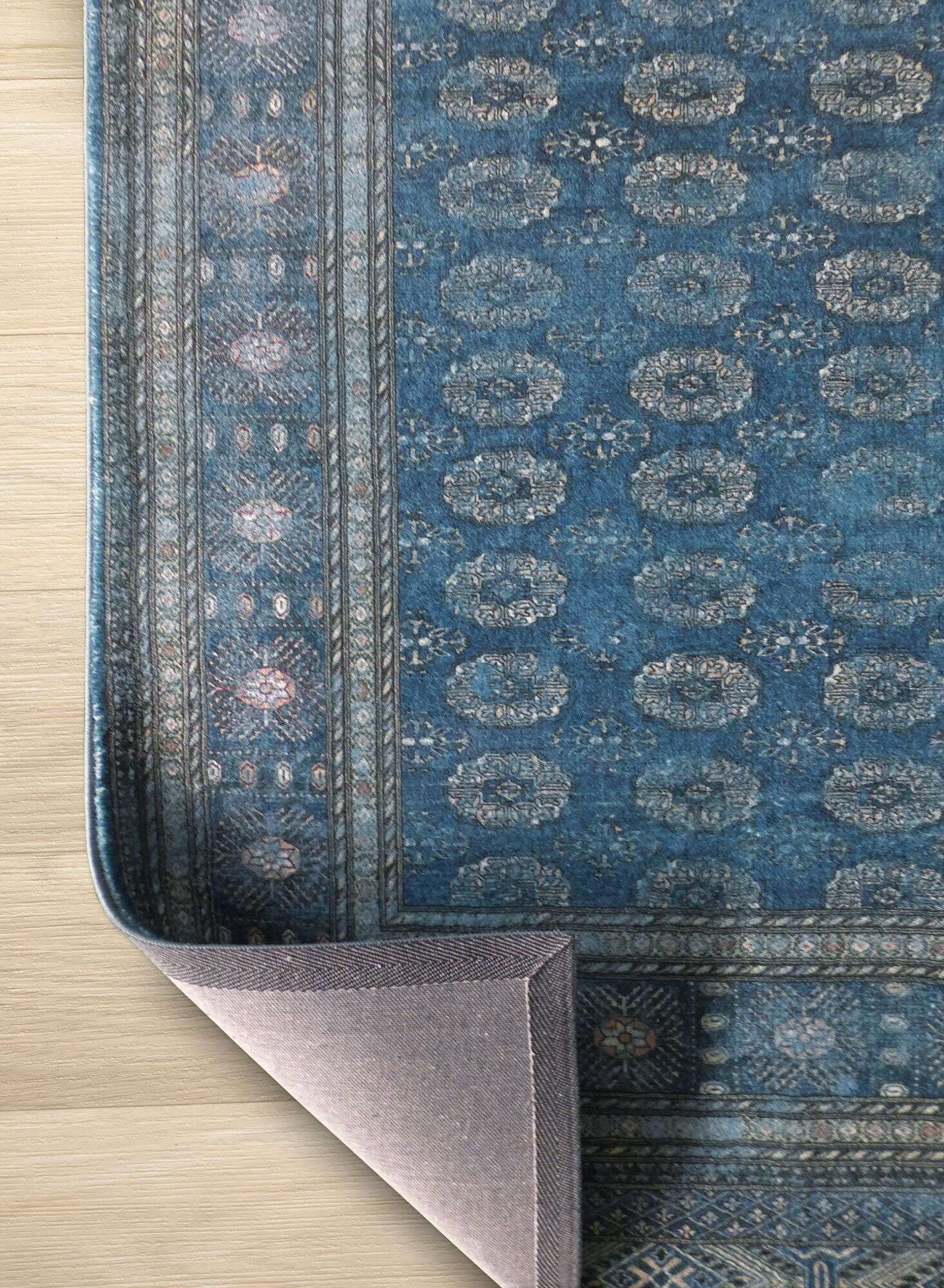Large View Cato Traditional Geometric Rug