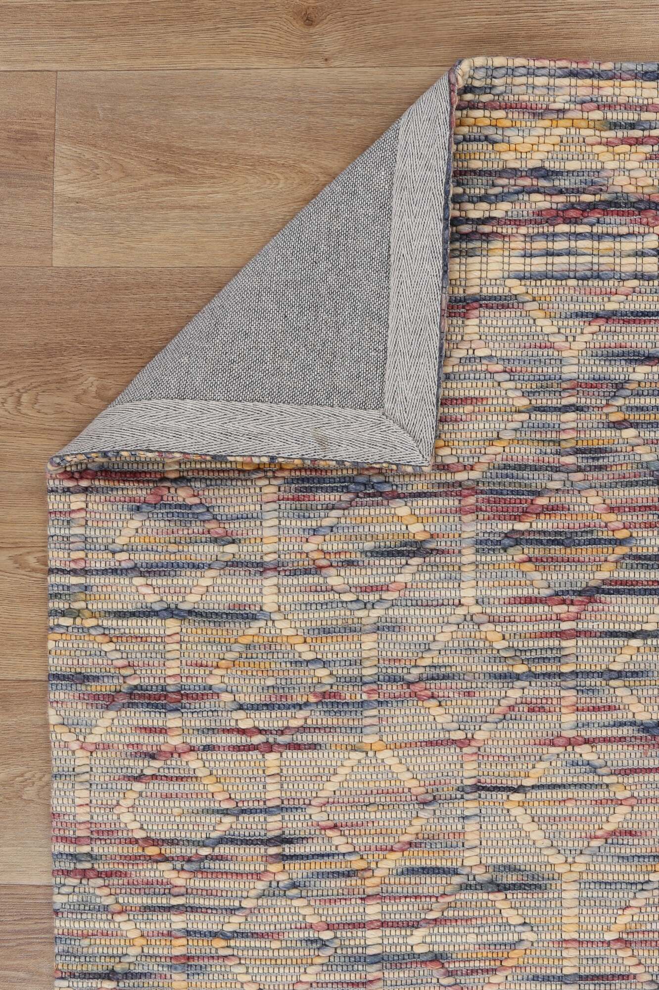 Chea Geometric Wool Rug