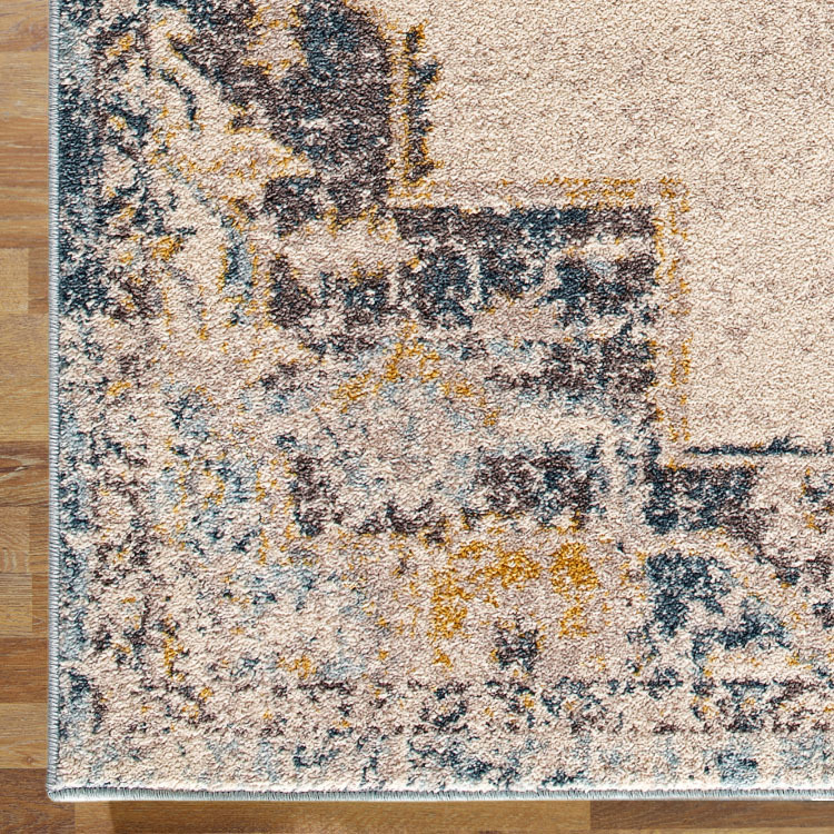 Cleo Traditional Medallion Rug