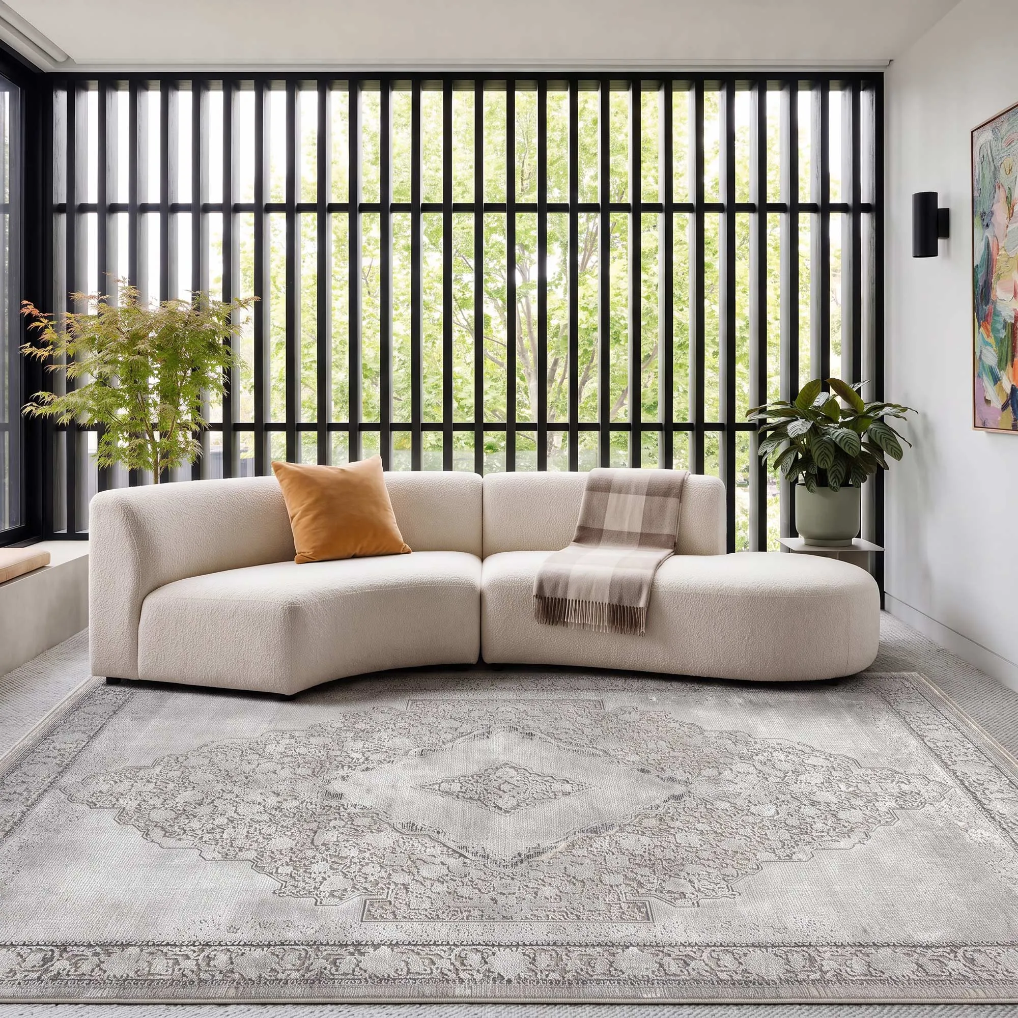 Fendi Traditional Medallion Rug