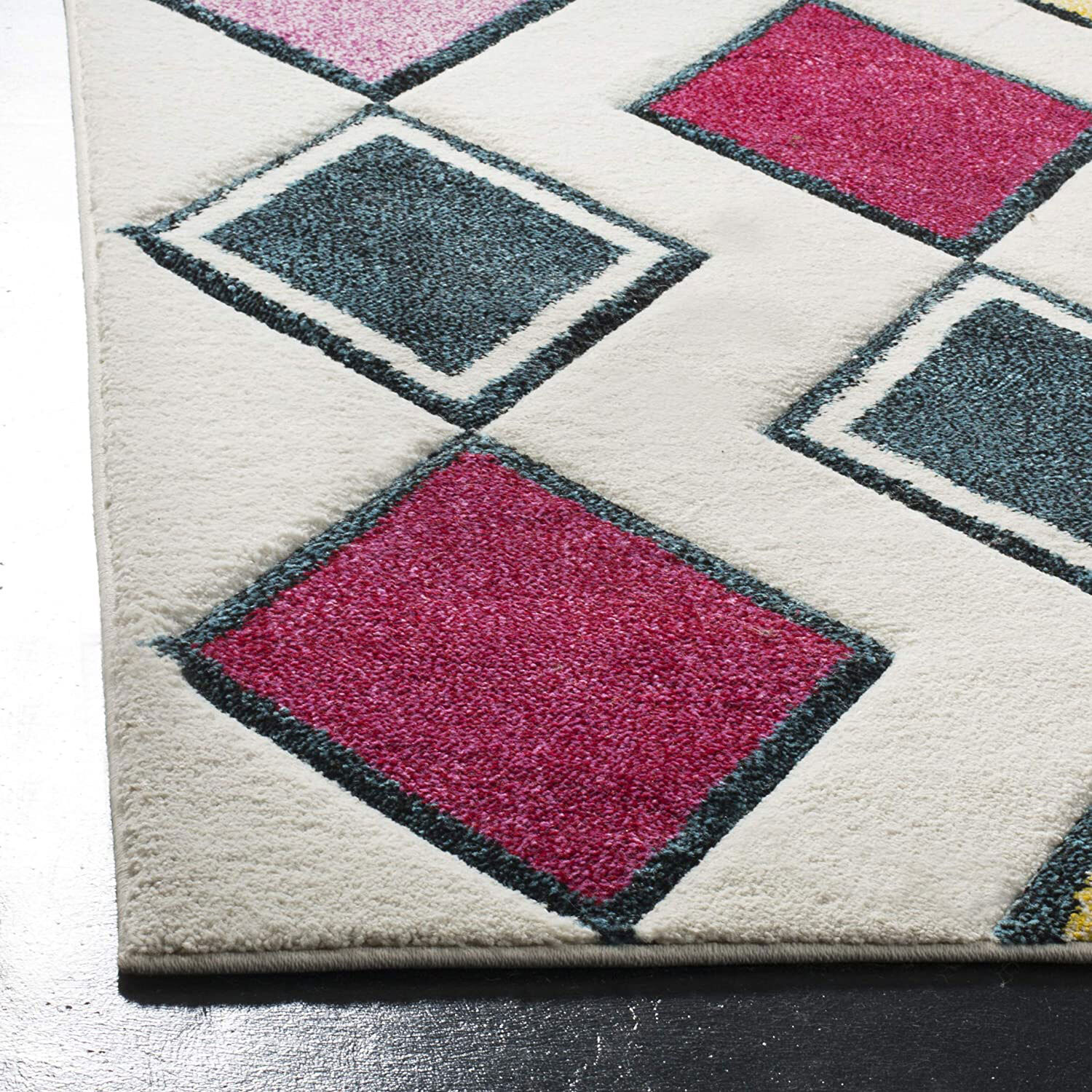 Large View Freya Modern Harlequin Rug