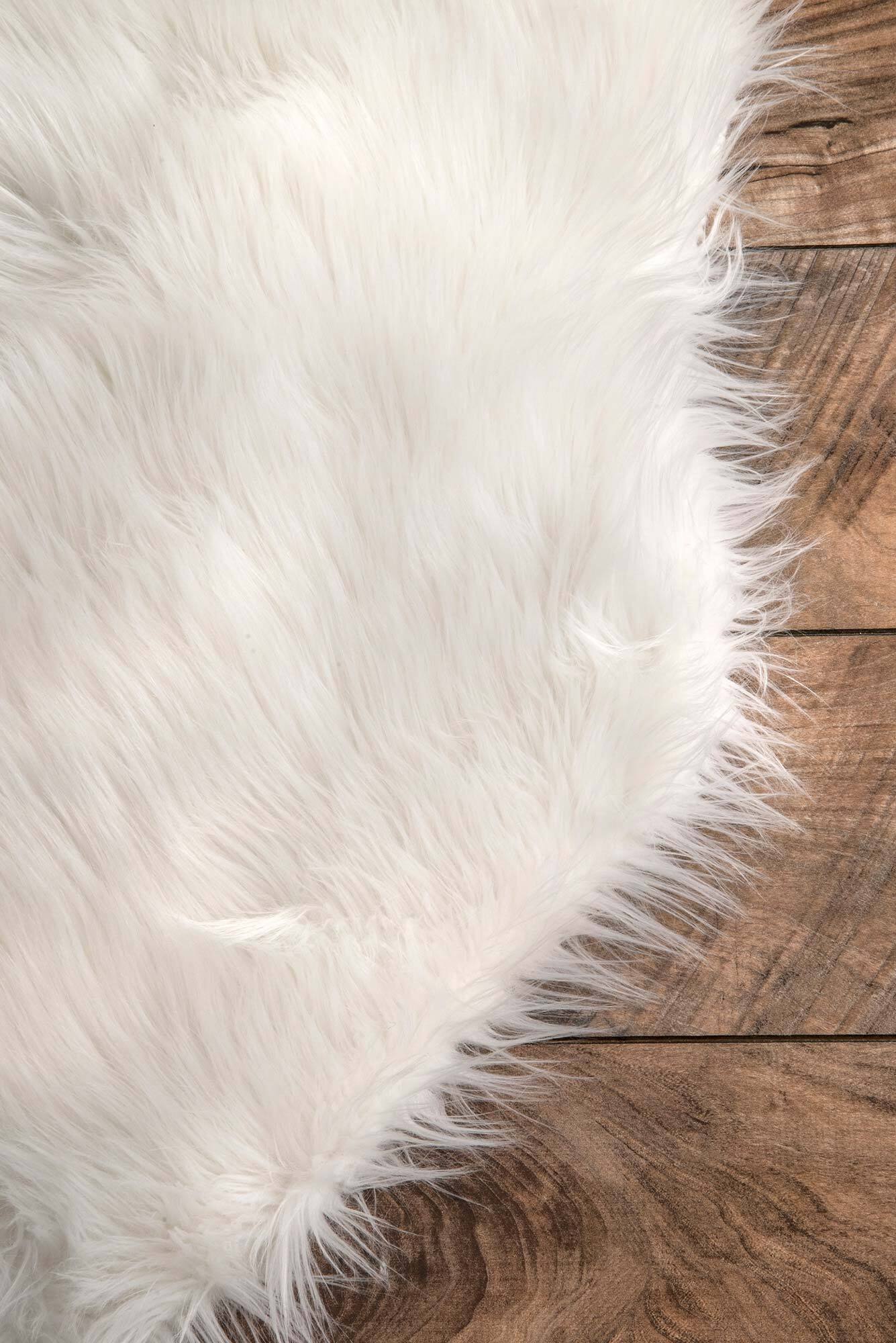 Fluffy White Fur Faux Sheepskin Rug