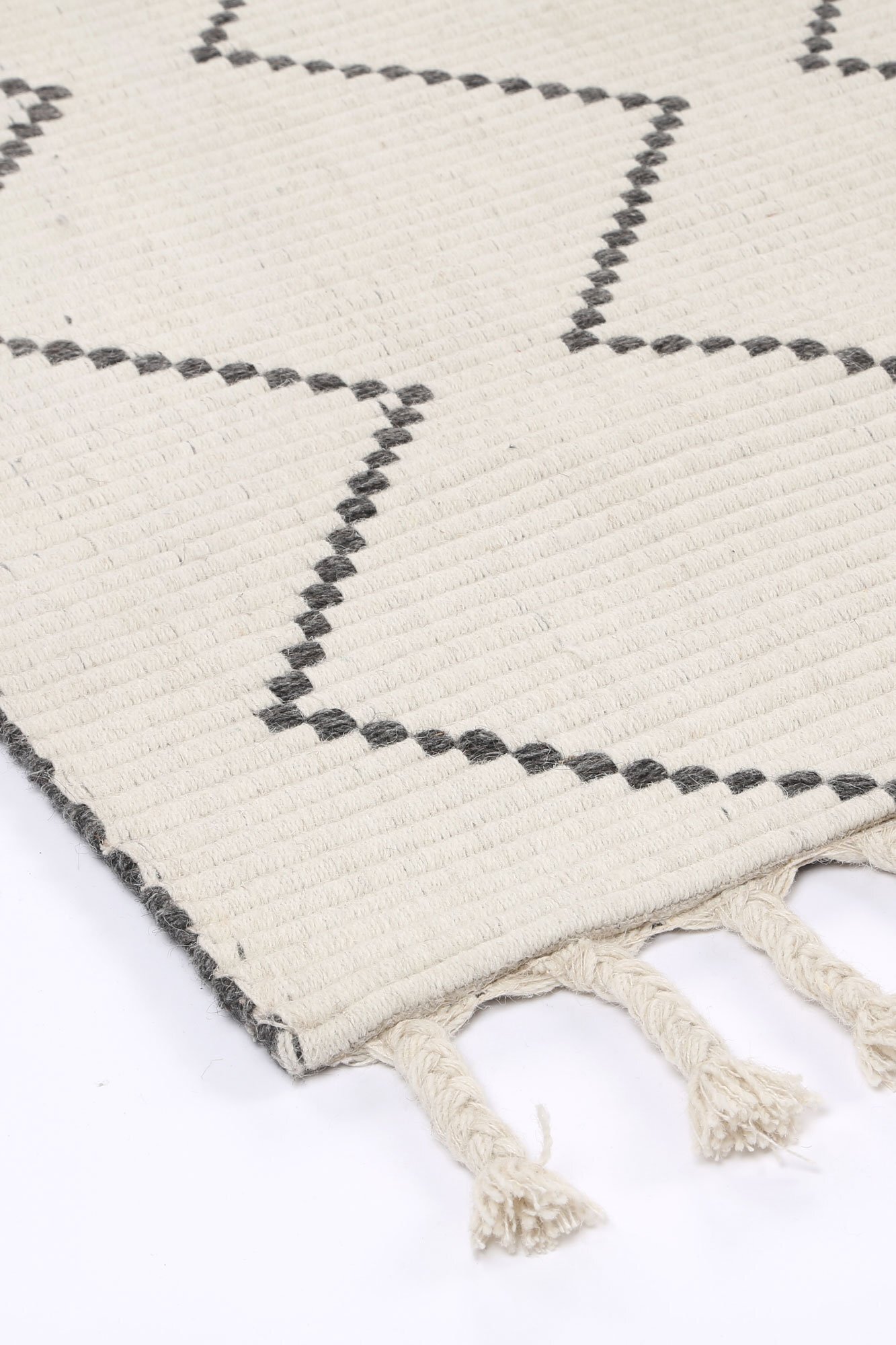 Gemma Moroccan Tassel Rug