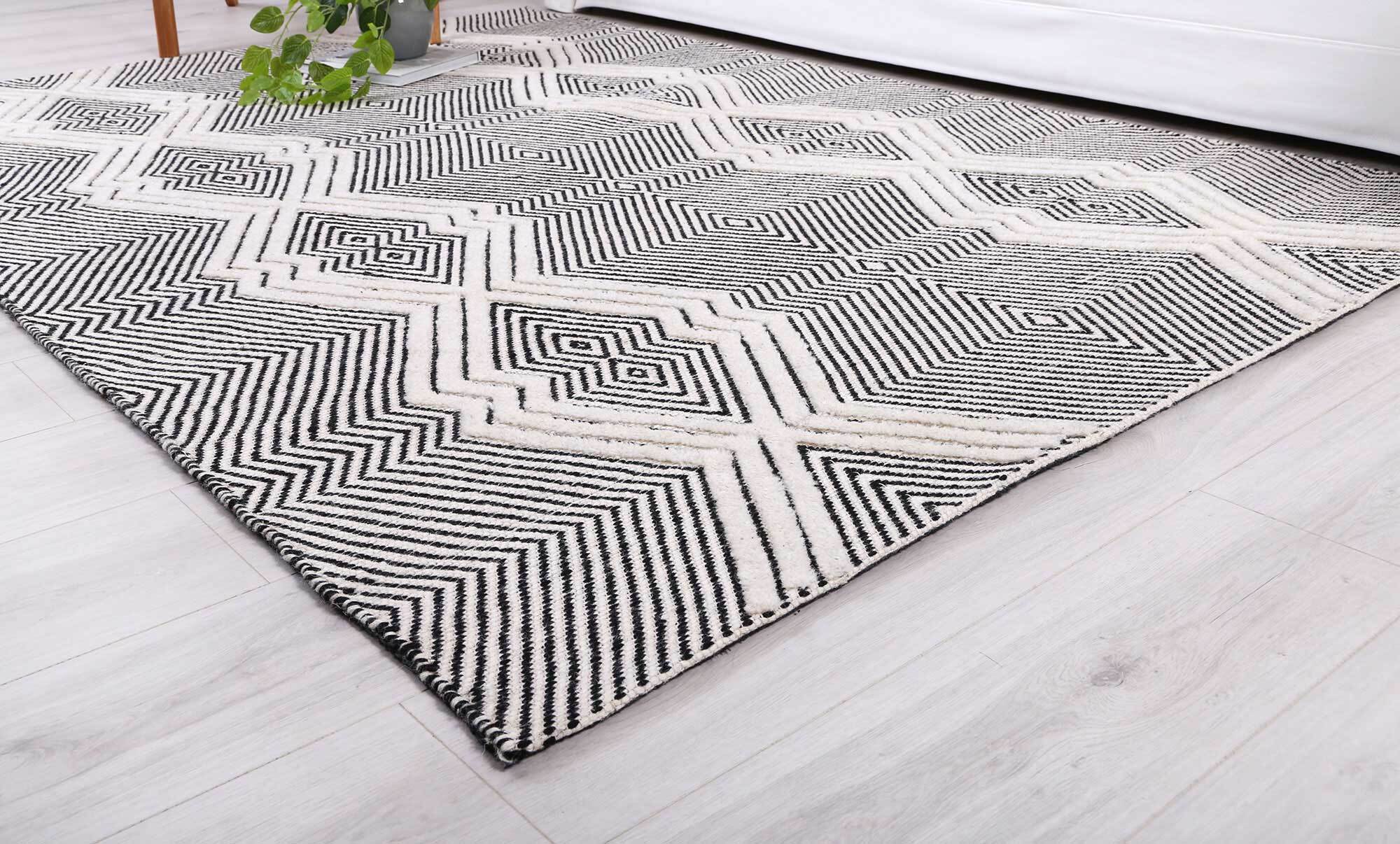 Hann Hand Loomed Rug