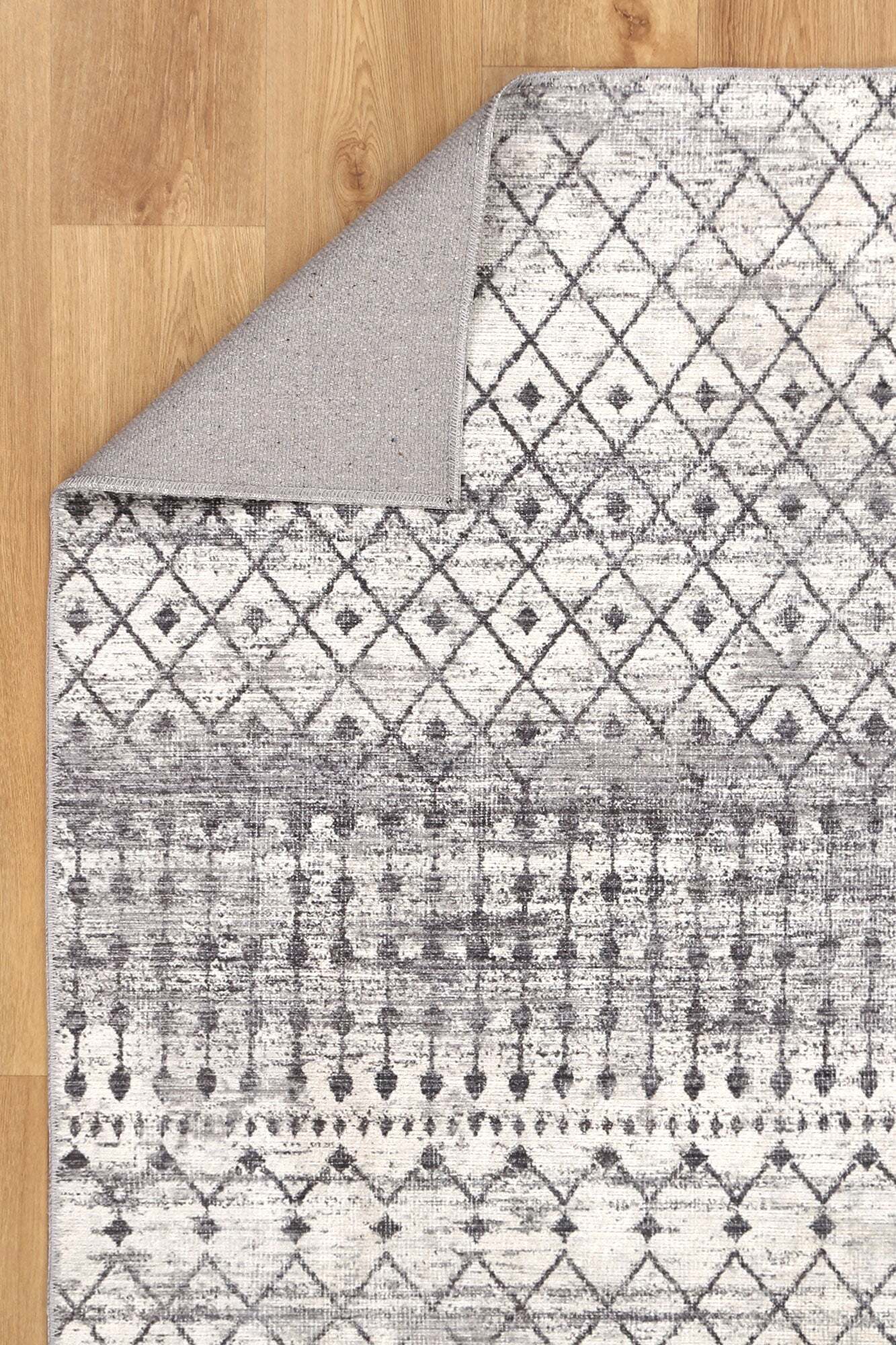 Large View Huxly Machine Washable Rug