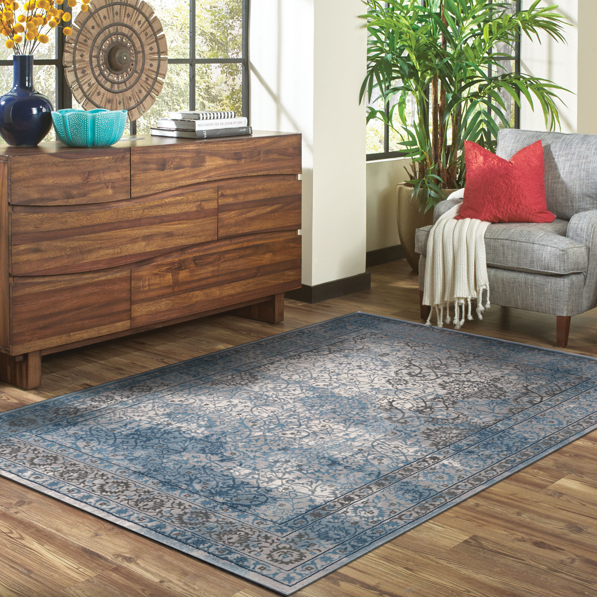 Kyra Transitional Floral Rug