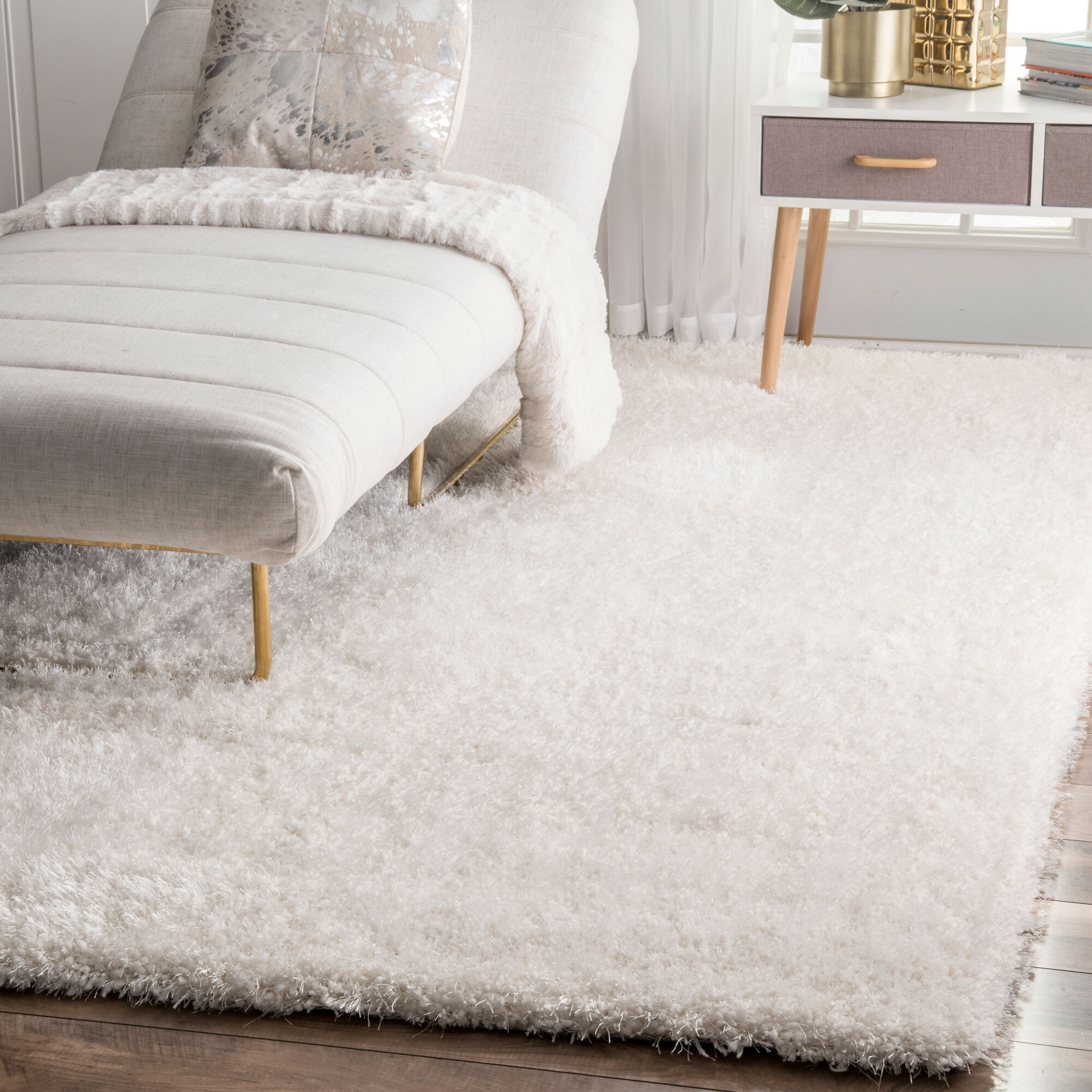 Liam Thick Plain Shaggy White Rug