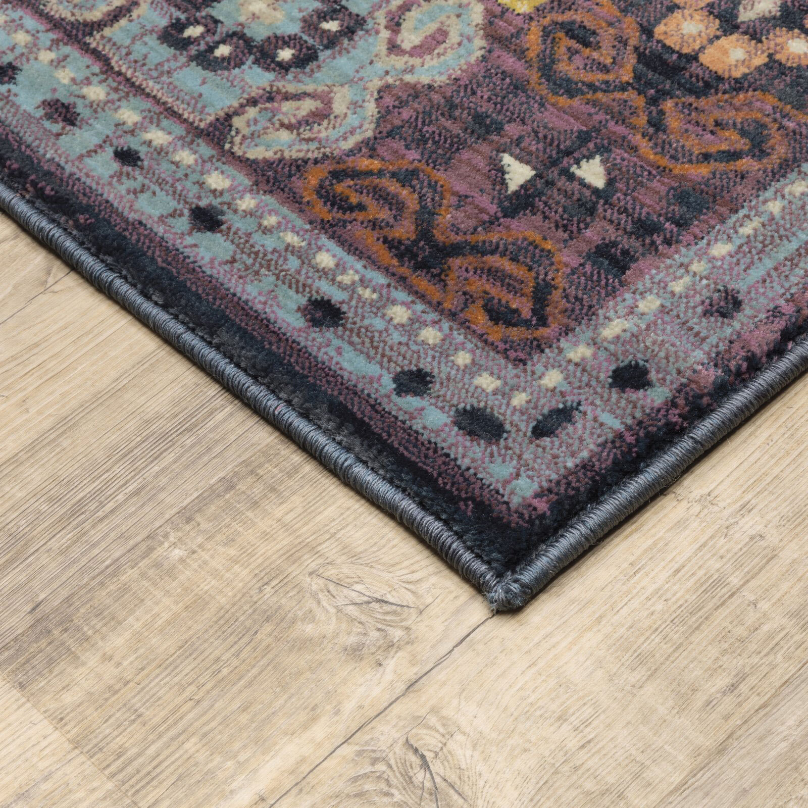 Myla Traditional Medallion Rug