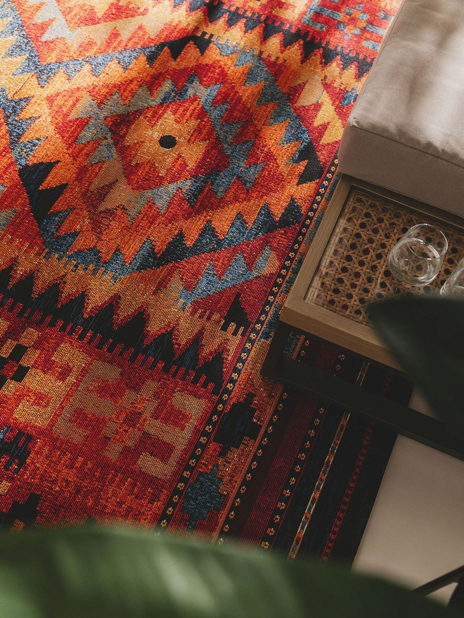 Large View Mystique Indoor/Outdoor Rug