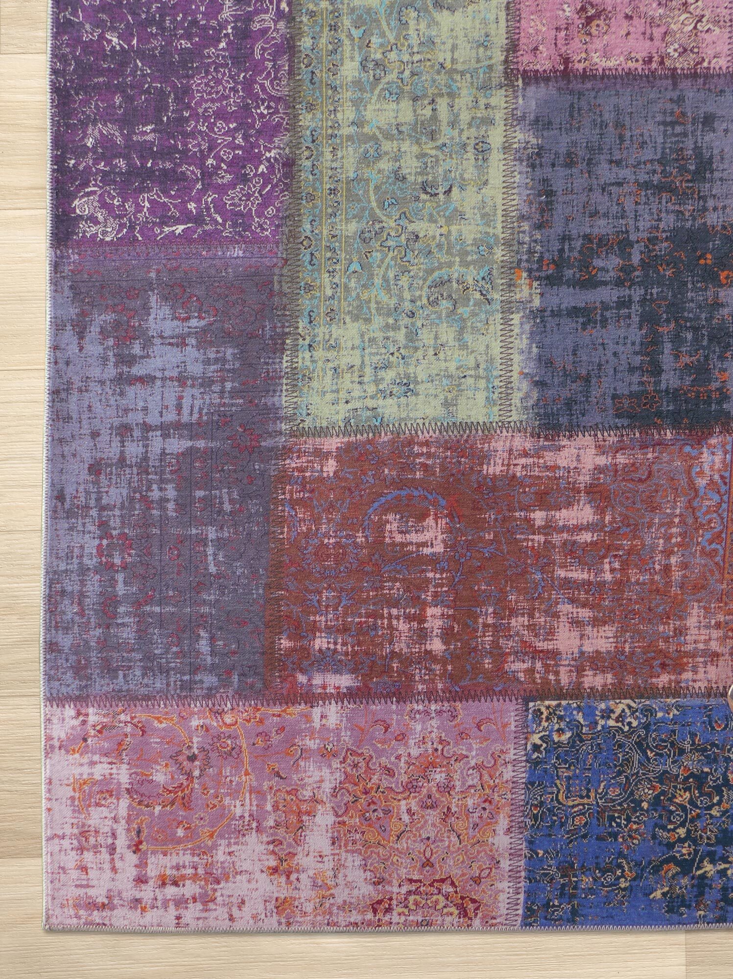 Large View Noble Traditional Patchwork Rug