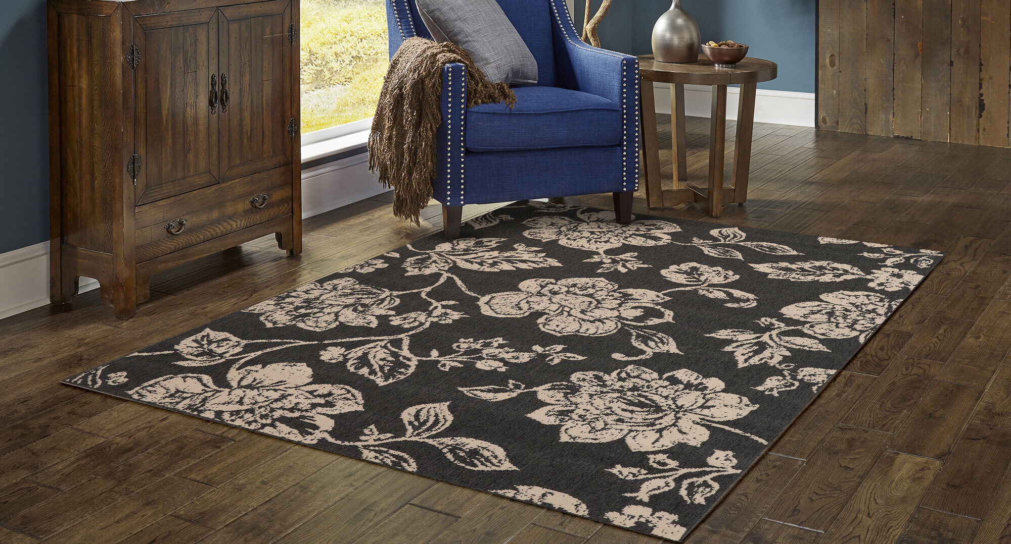 Large View Pablo Black Floral Flatweave Rug