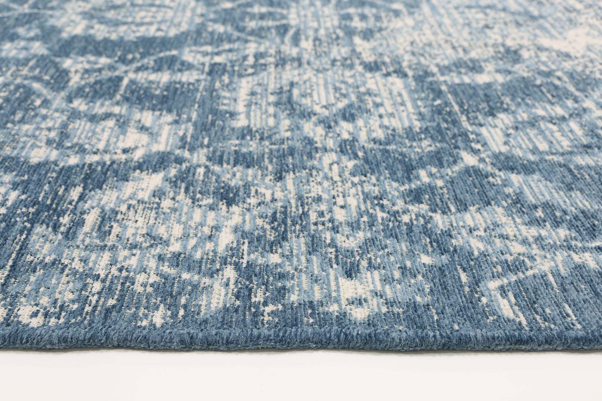 Ryan Blue Distressed Floral Rug