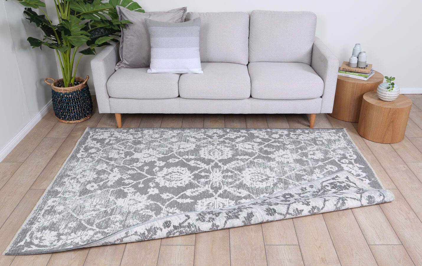 Large View Ryan Grey Transitional Floral Rug