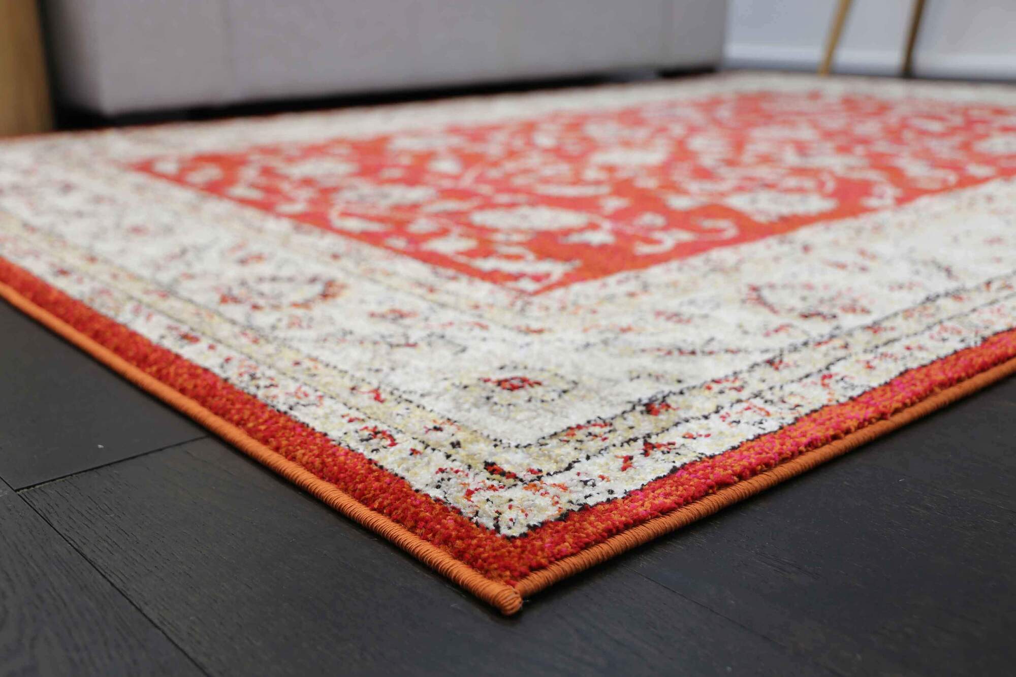 Sophia Classic Traditional Rug