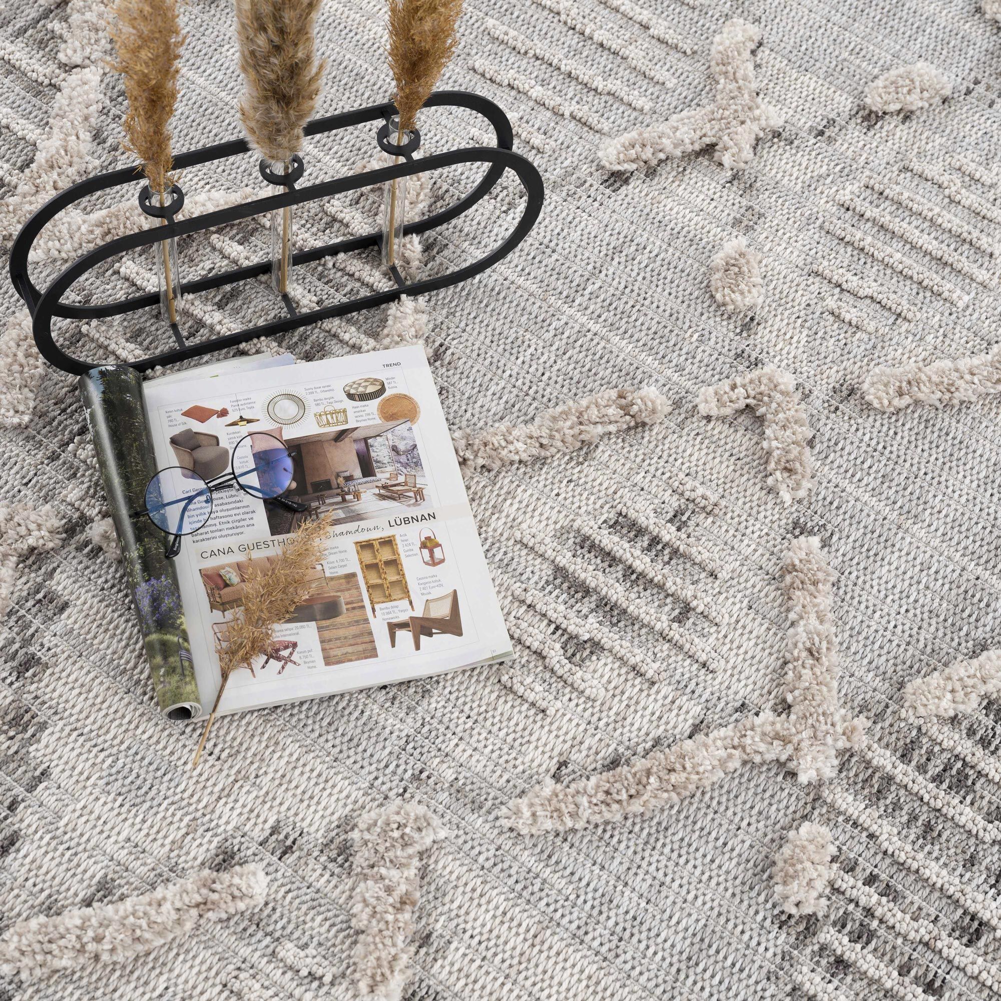 Large View Spain Moroccan Trellis Rug