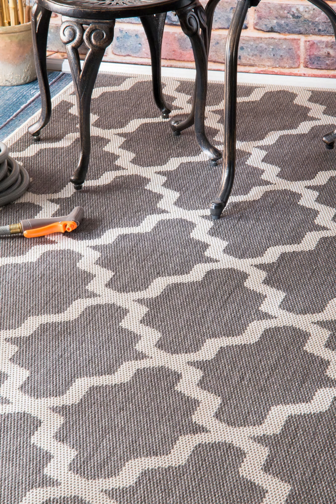 Subi Brown Trellis Flatweave Rug