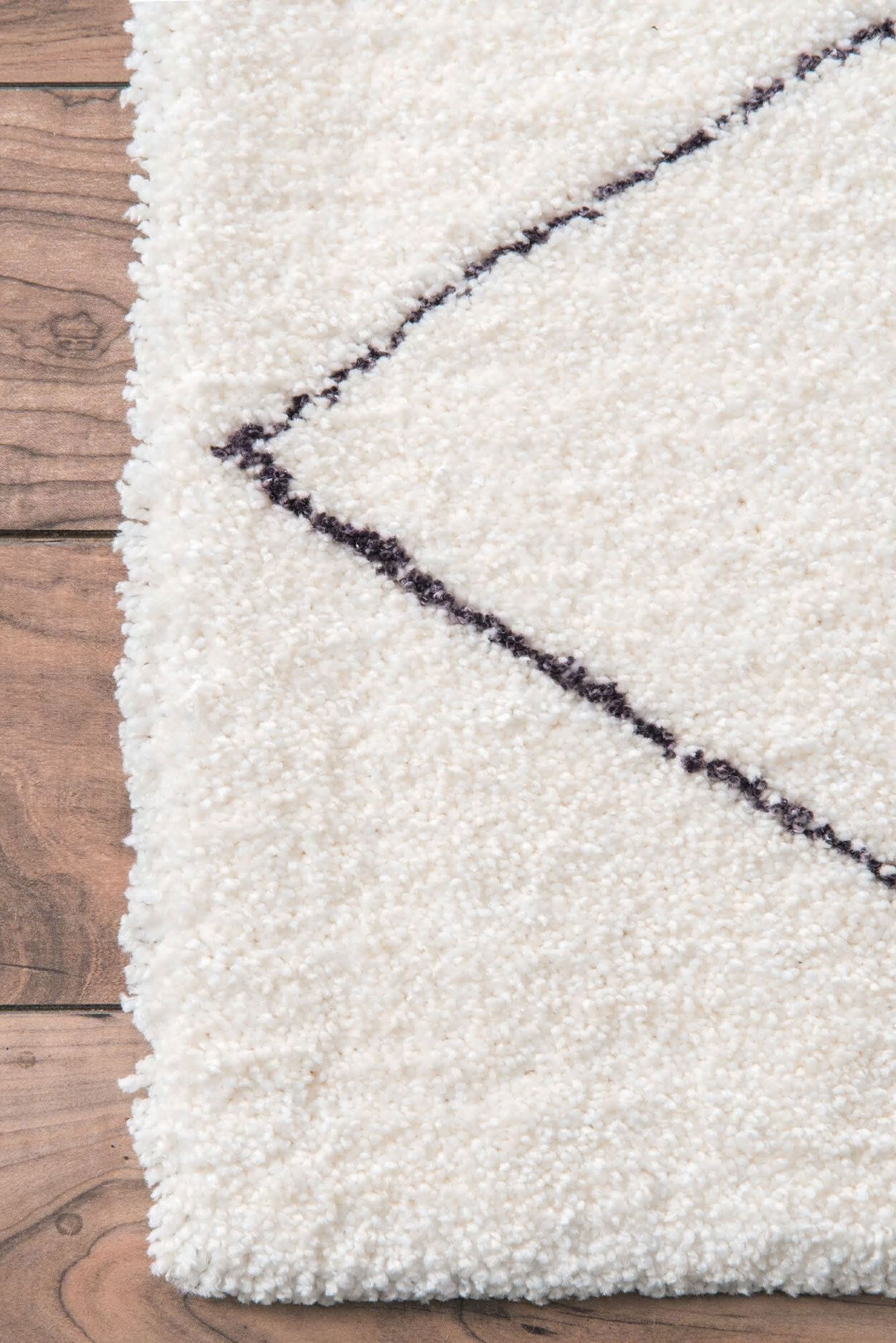 Large View Symphony Beige Trellis Shag Rug