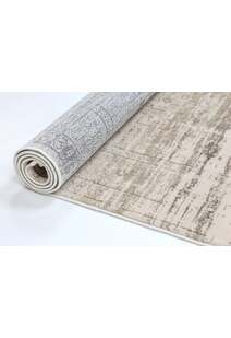 Bari Traditional Fringed Rug