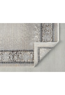 Fendi Traditional Medallion Rug