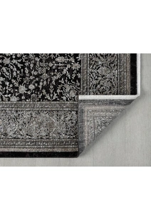 Fendi Traditional Medallion Rug