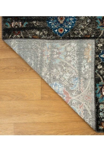 Mobi Traditional Rug